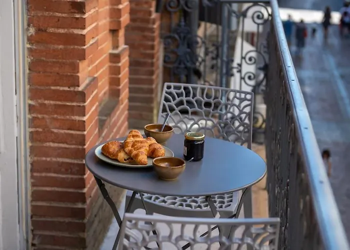 Magnolia Magnifique T2 Entierement Renove. *