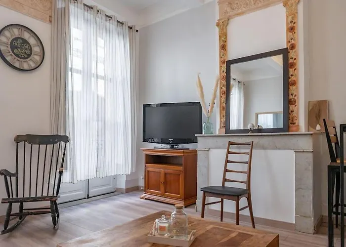 Magnolia Magnifique T2 Entierement Renove.