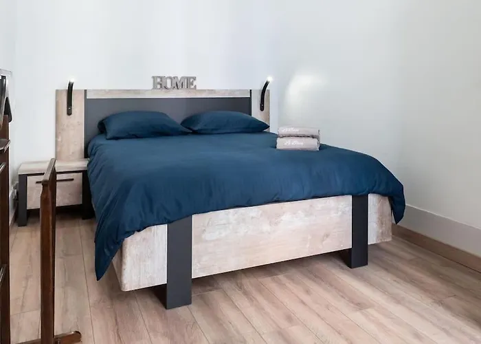 Magnolia Magnifique T2 Entierement Renove. Apartment *